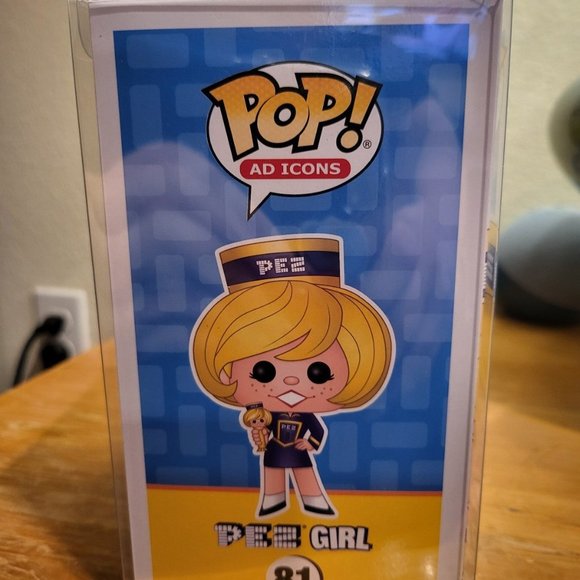 PEZ Pez Girl 2019 Fall Convention Exclusive Funko Pop - Picture 4 of 6